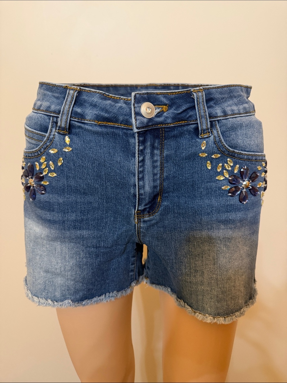 NWOT Boston Proper Blue Denim Shorts with Floral Jewel Rhinestone Embellishment - Picture 6 of 8